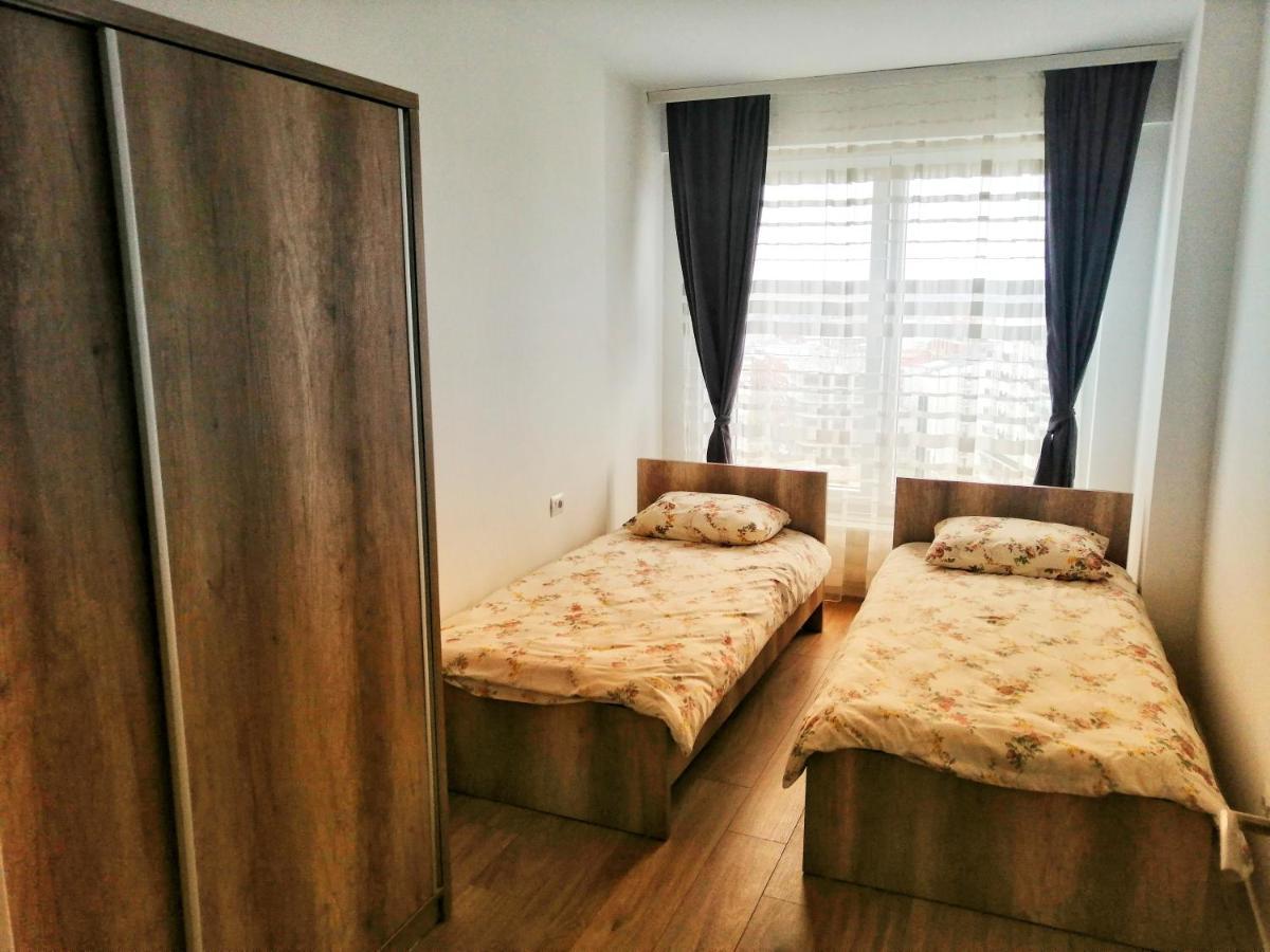 Sunflower Apartments Pristina Exterior foto